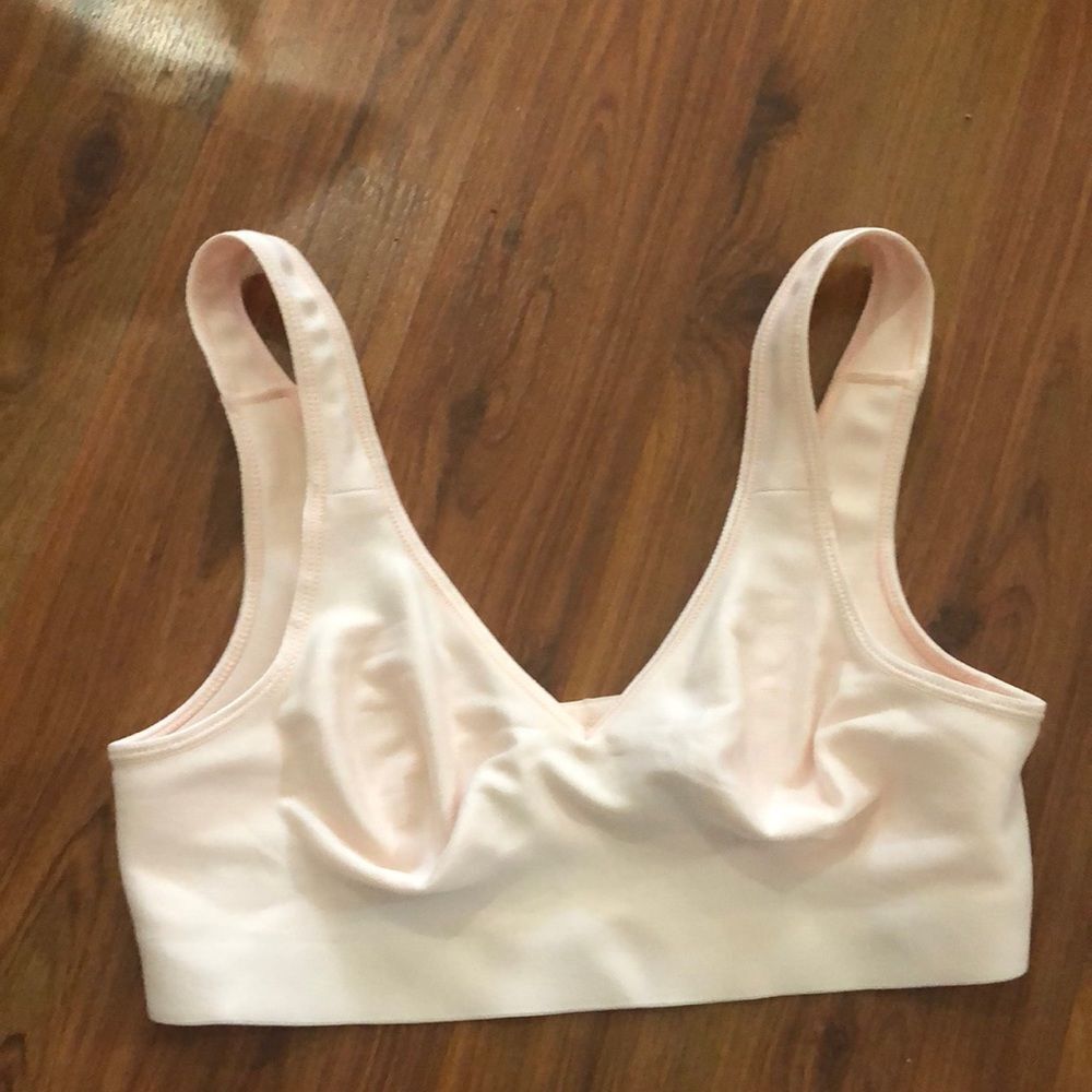 Hanes Ballet pink wireless bra size S